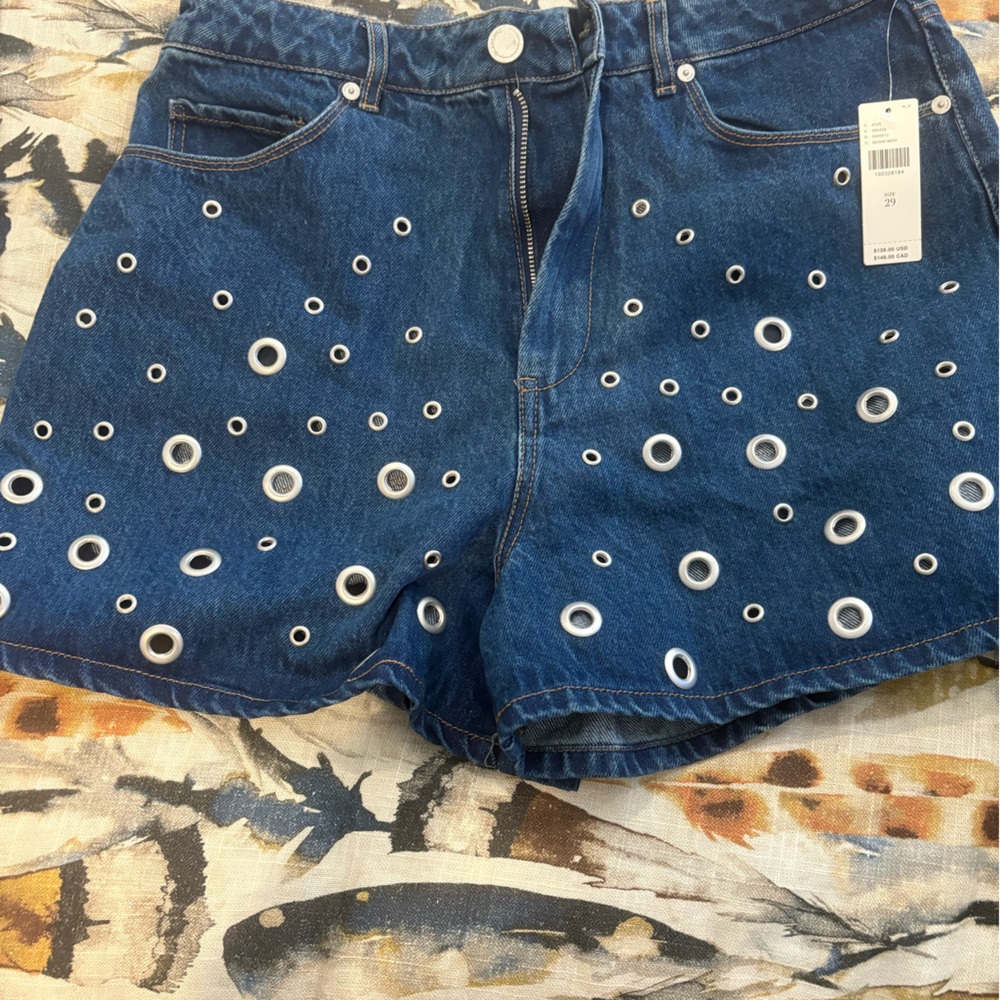 NWT BLANKNYC Silver Dreams Denim The Reeve Shorts size 29 new with tags